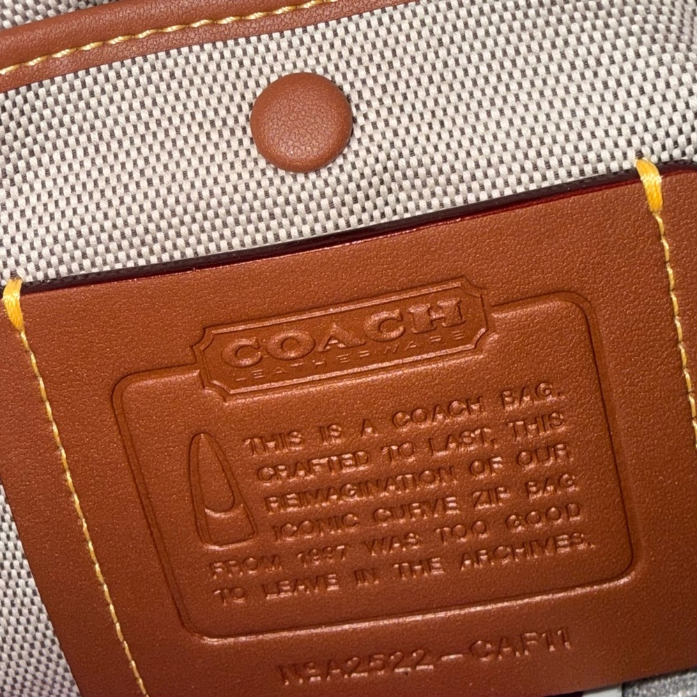 Coach Dark Brown Leather Curve Zip Bag - Picture 3 of 3